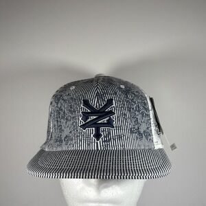 Zoo York Navy Blue‎ & White TightLine City FlexFit NYC Hat L/XL